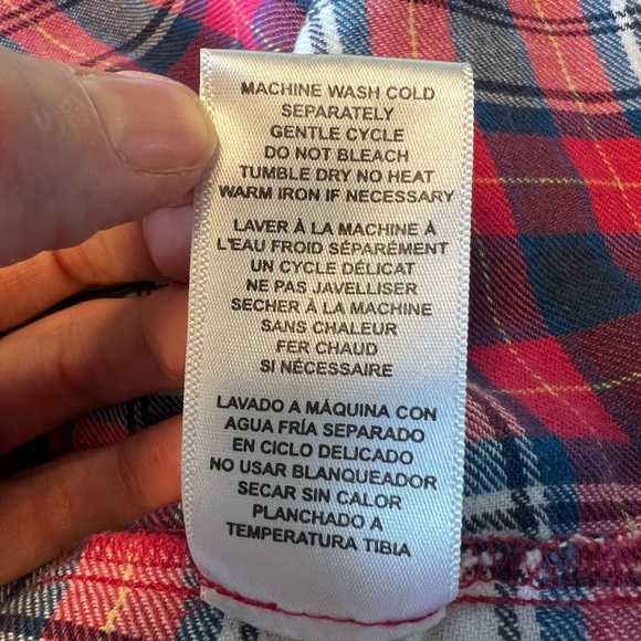 Kut from the Kloth women’s 100% cotton flannel button down pocket shirt. Size L. - Picture 5 of 9